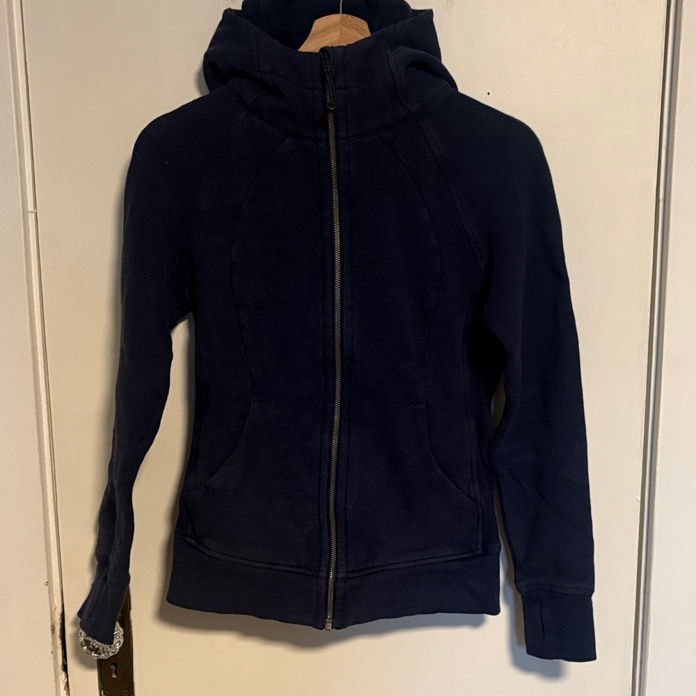 Lululemon Scuba size 4